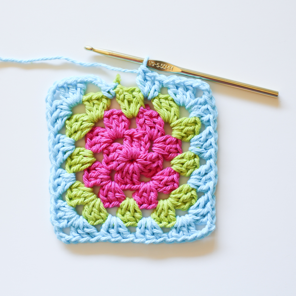 Sweet as Snow” Crochet Baby Blanket Tutorial – Free Crochet