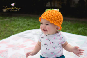 free crochet pattern & tutorial, crochet pumpkin beanie, how to crochet a pumpkin beanie hat, crochet halloween hat, crochet thanksgiving hat, crochet autumn hat, crochet pumpkin beanie and flower, free crochet pattern, pumpkin beanie tutorial, orange, green, and white beanie